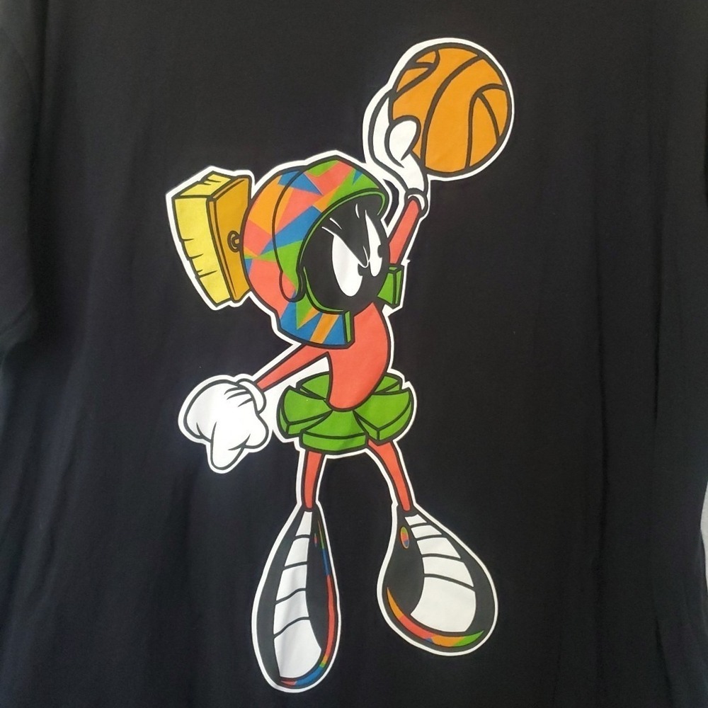 AKA Looney Tunes Marvin the Martian Basketball Jersey Graphic T-Shirt Black XL